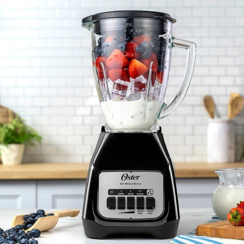 Oster Licuadora Clásica Frasco Vidrio 1.5L, BLSTKAG