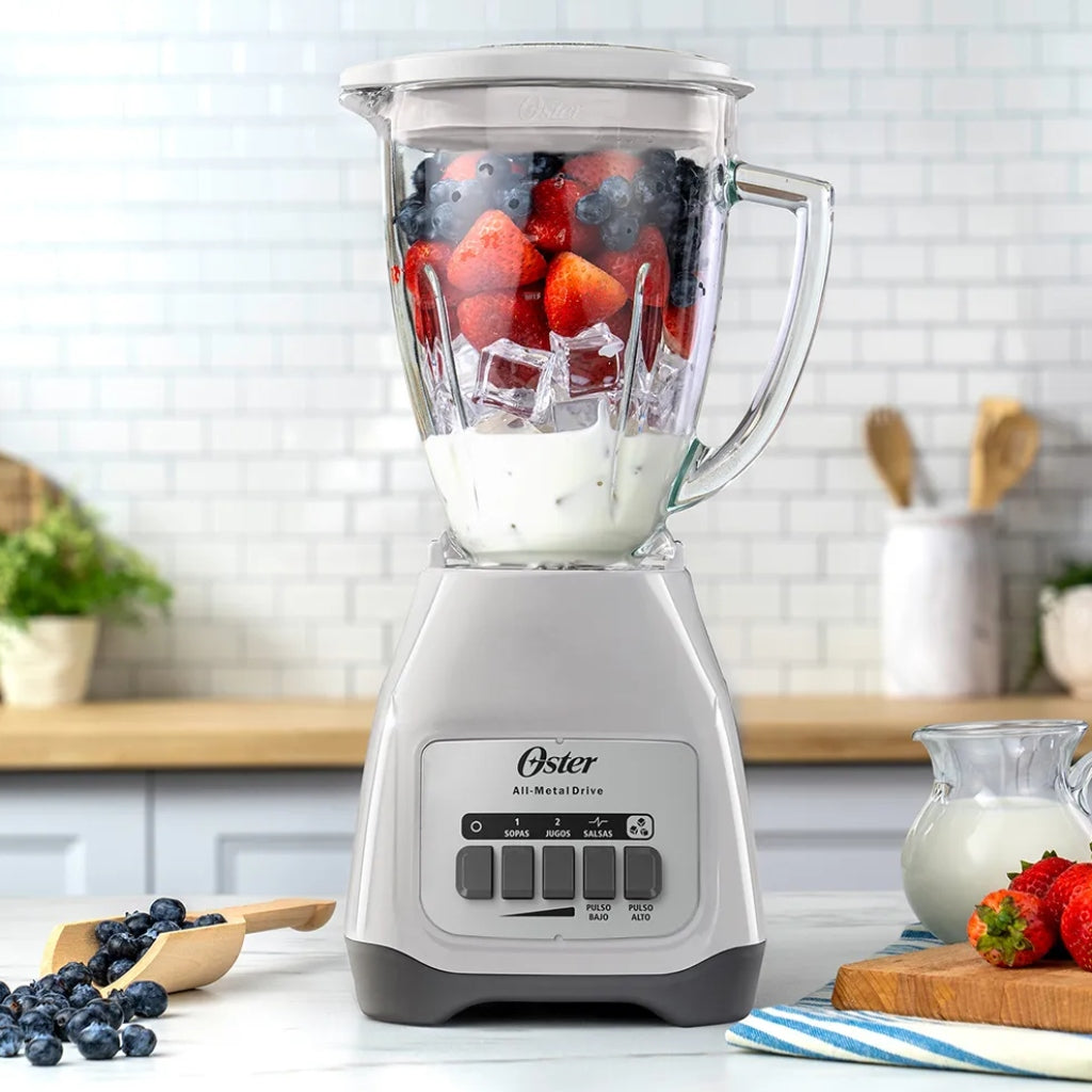 Oster Licuadora Clásica Frasco Vidrio 1.5L, BLSTKAG