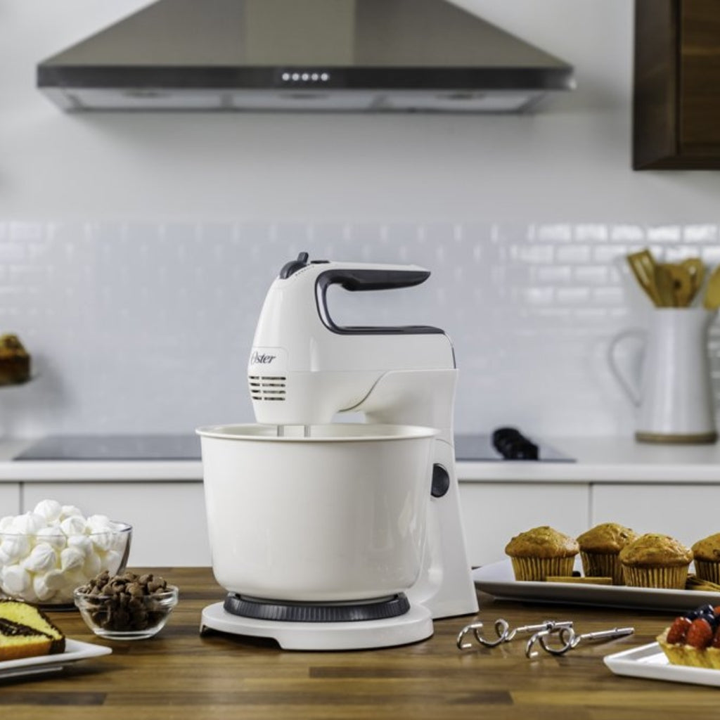 Oster Batidora de Mano y Pedestal (FPSTHS3610)