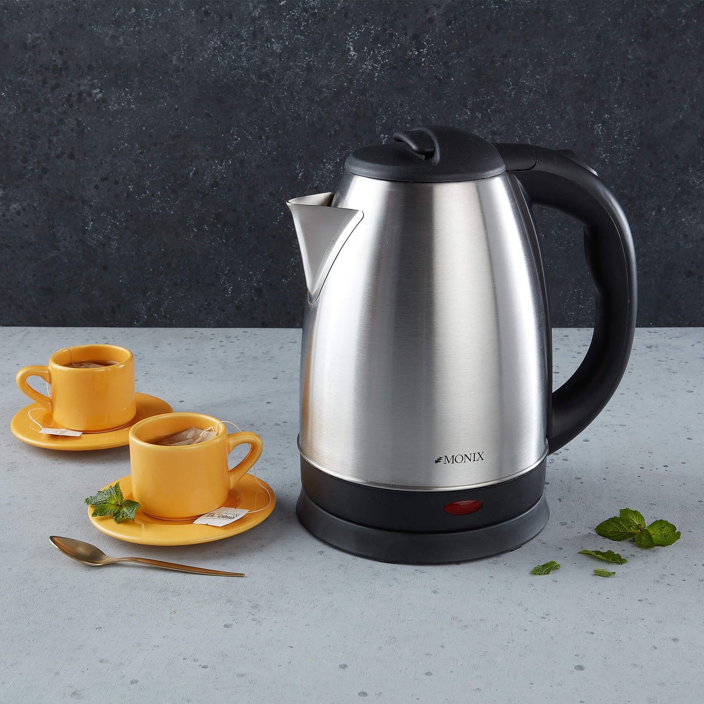 Monix Cafetera Eléctrica de Acero Inoxidable, 1.8 Litros